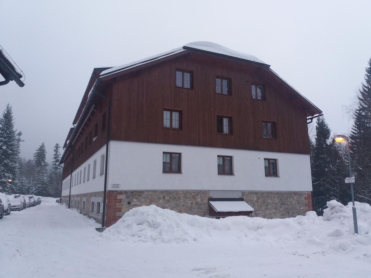 Apartmán Špičák Sruby Exterior foto